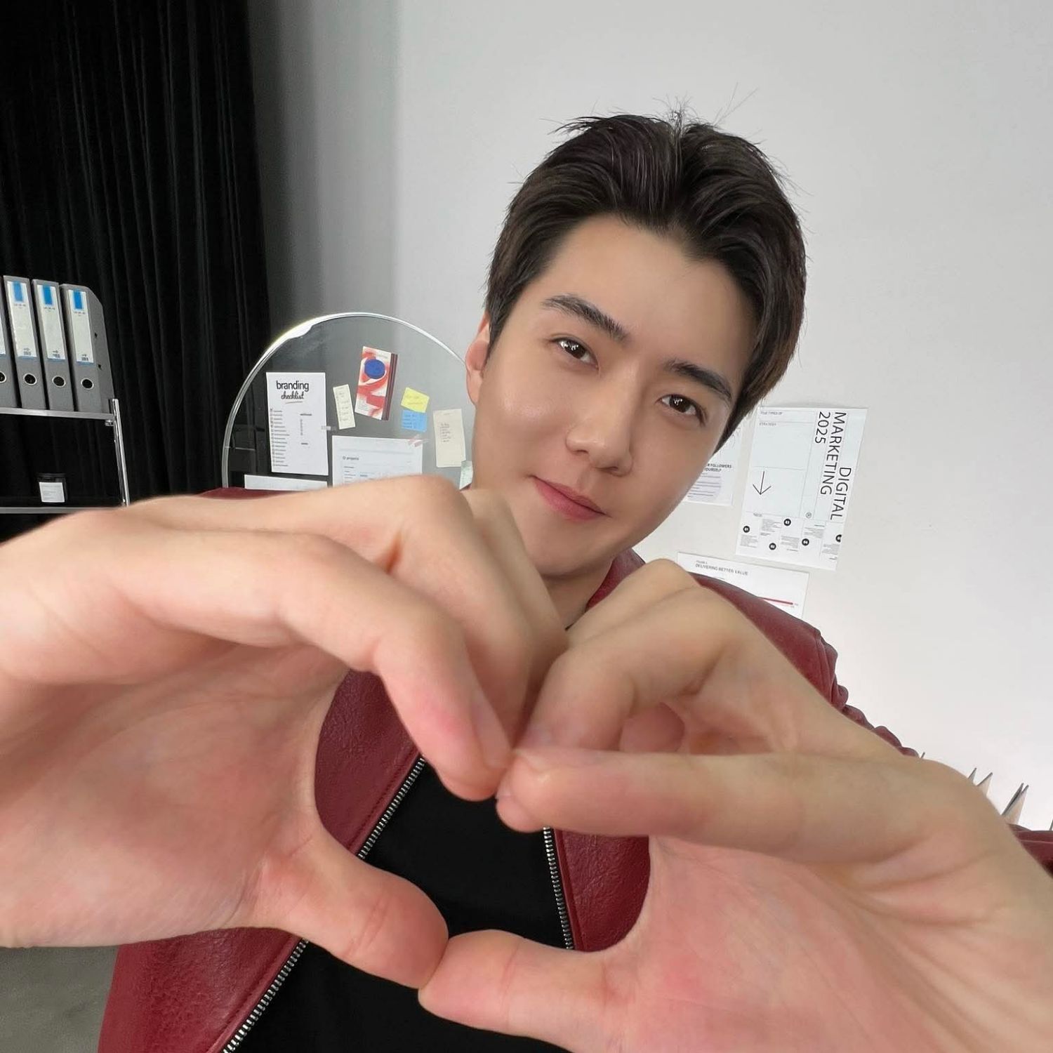 세훈 (EXO)의 비하인드 컷