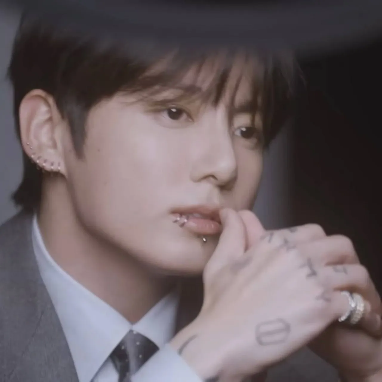 Feed komunitas K-pop terpanas hari ini