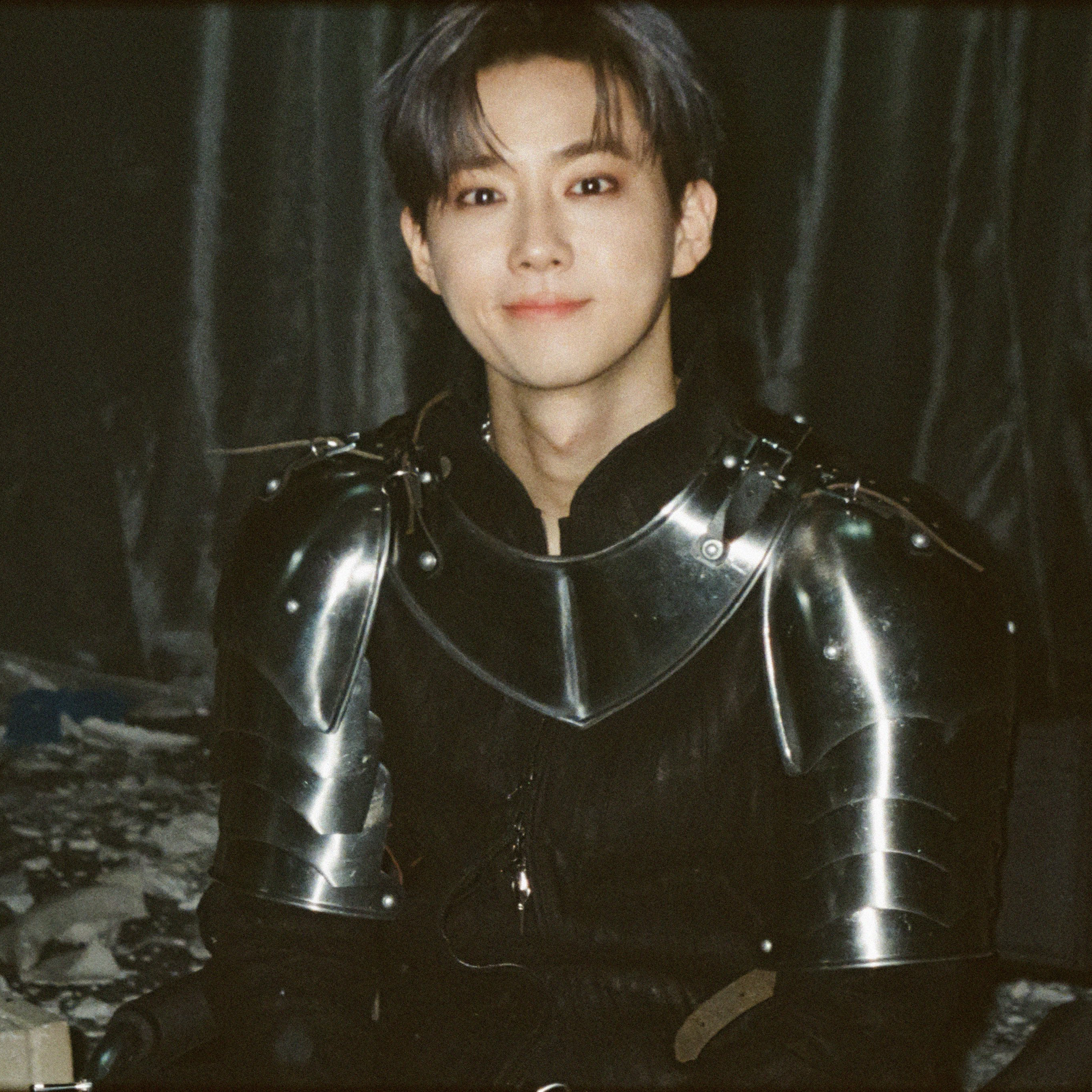 Latest photo of Suho (EXO)