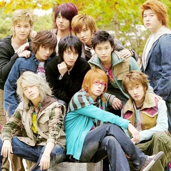 Foto aktivitas terbaru Super Junior