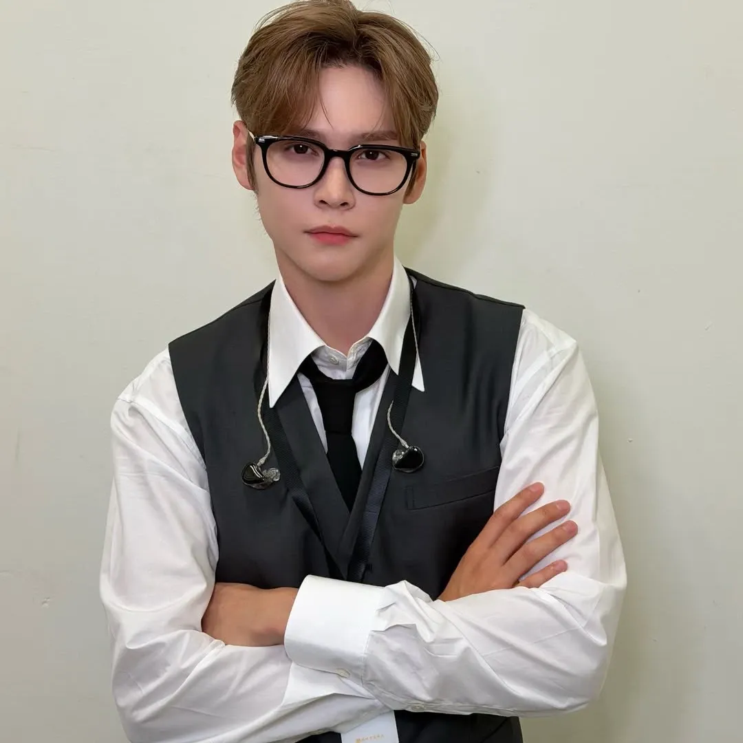 Recent activity shot of Eunseok (RIIZE)