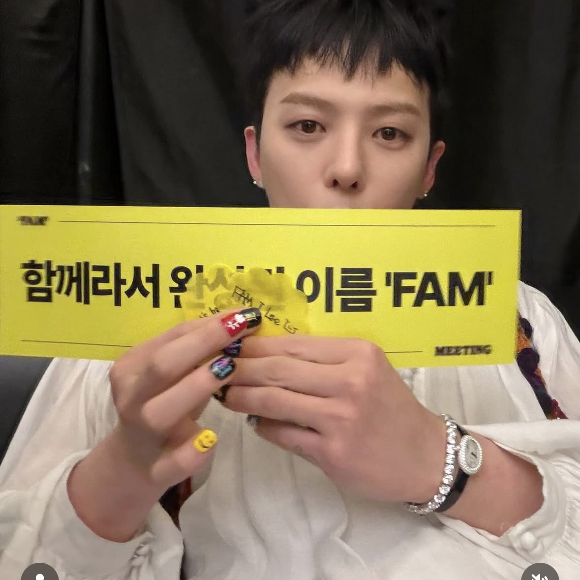 Recent activity shot of G-DRAGON (BIGBANG)