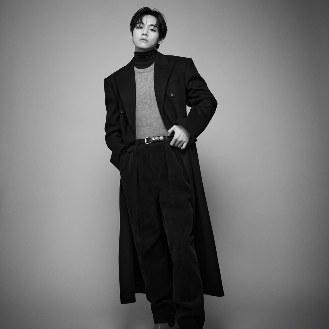 뷔 (방탄소년단)의 최신 사진