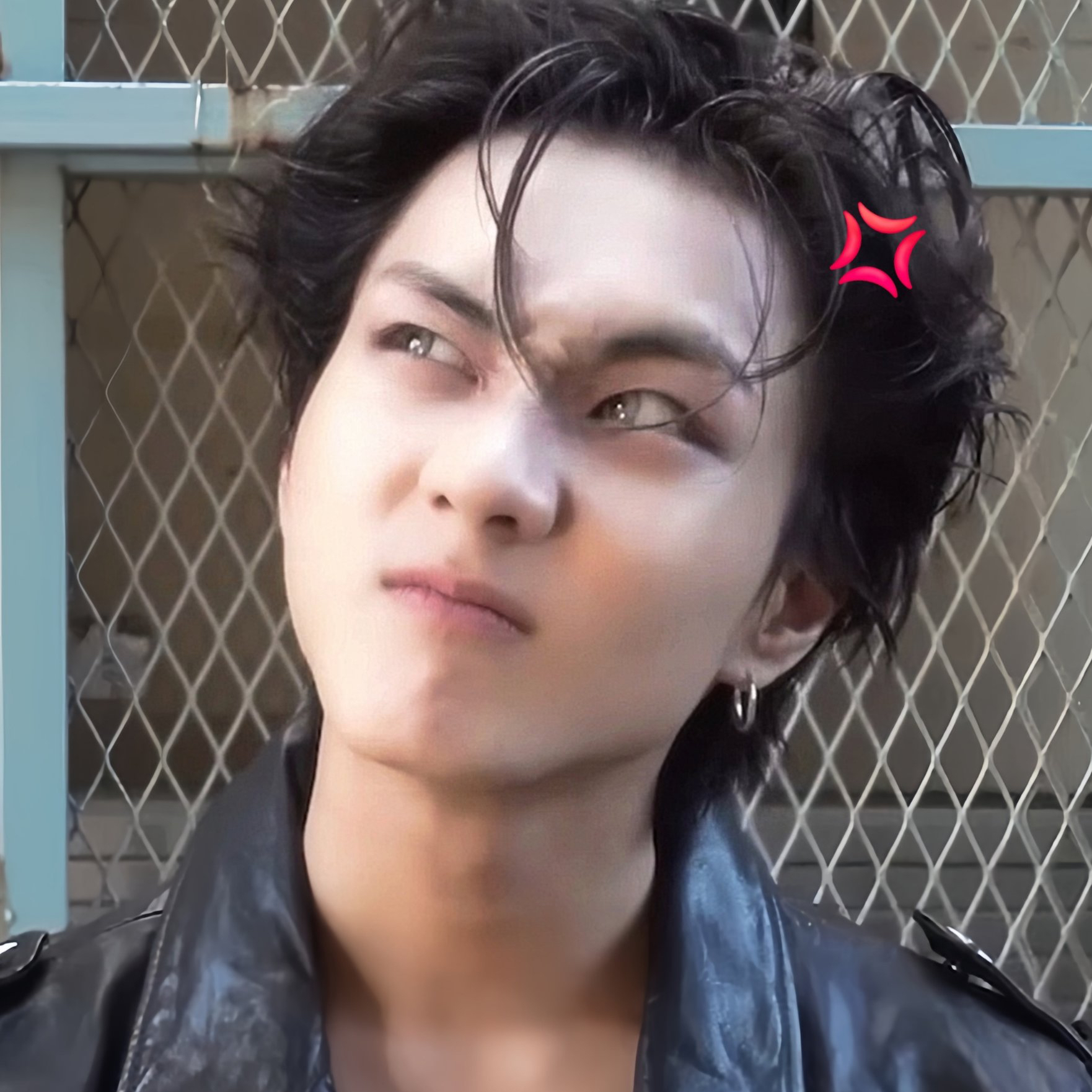 Latest photo of Jungwon (ENHYPEN)