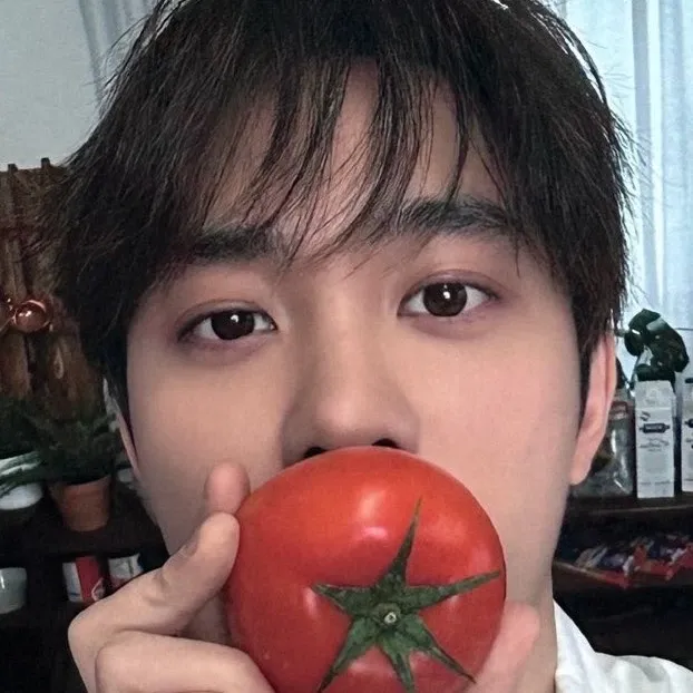 A moment captured by D.O. (EXO)'s fan