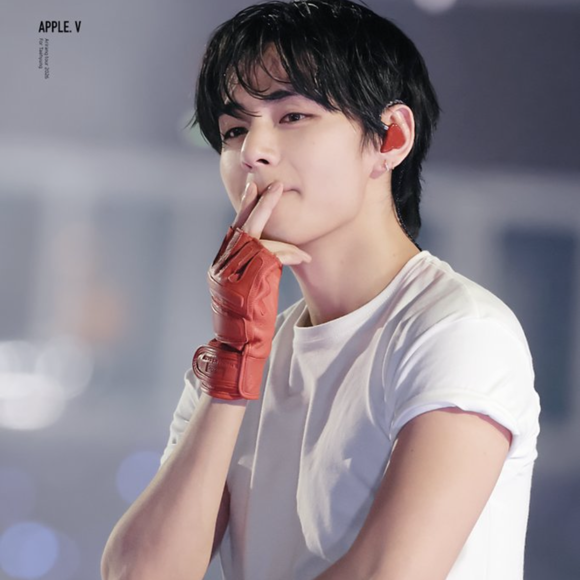 뷔 (방탄소년단)의 비하인드 컷