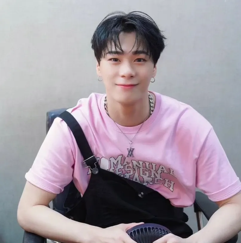 Recent activity shot of Moonbin (ASTRO)