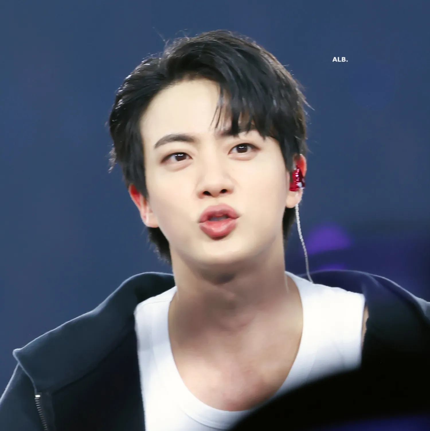 Potret di balik layar Jin (BTS)