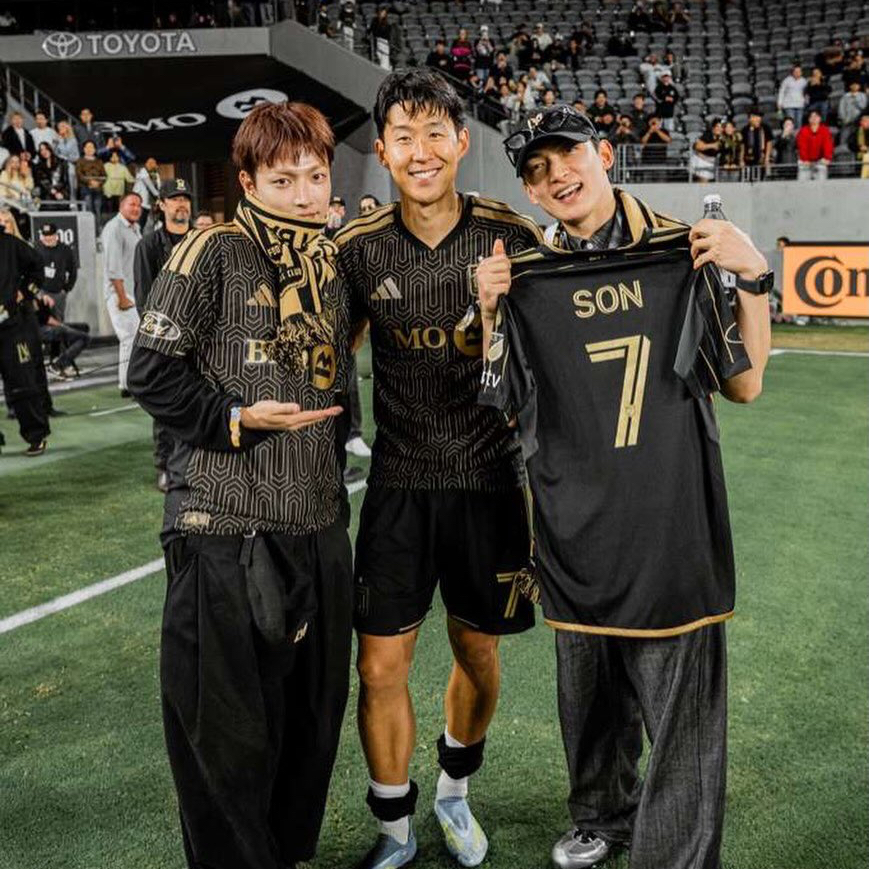 에이티즈 최근 활동샷