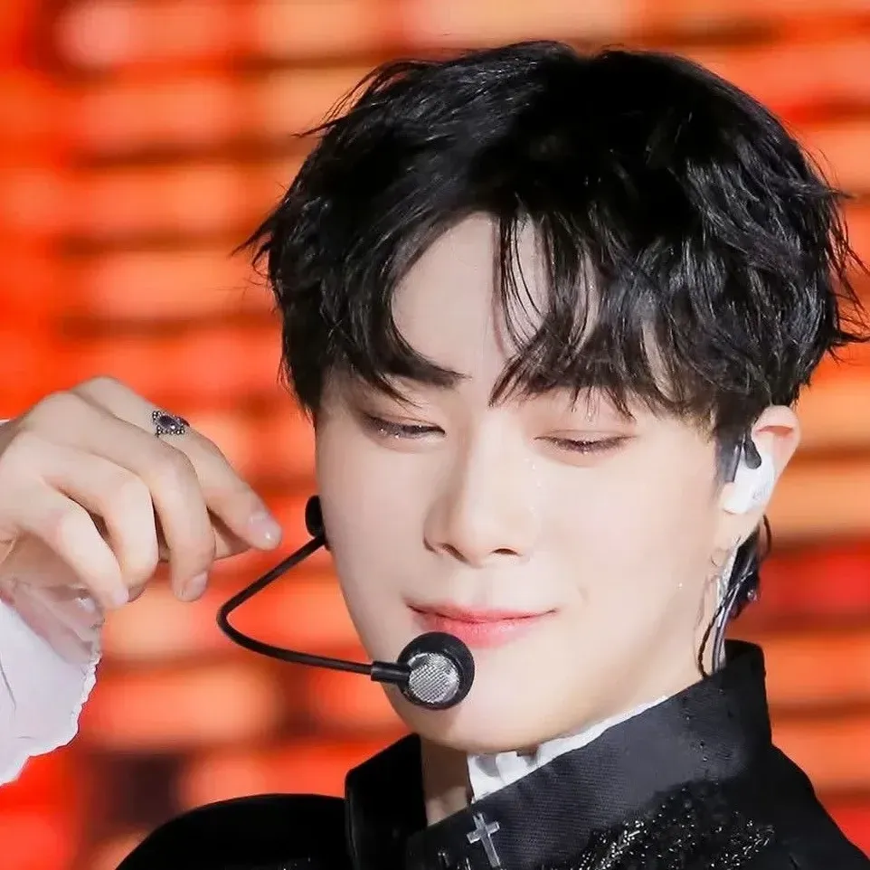 아스트로 최근 활동샷