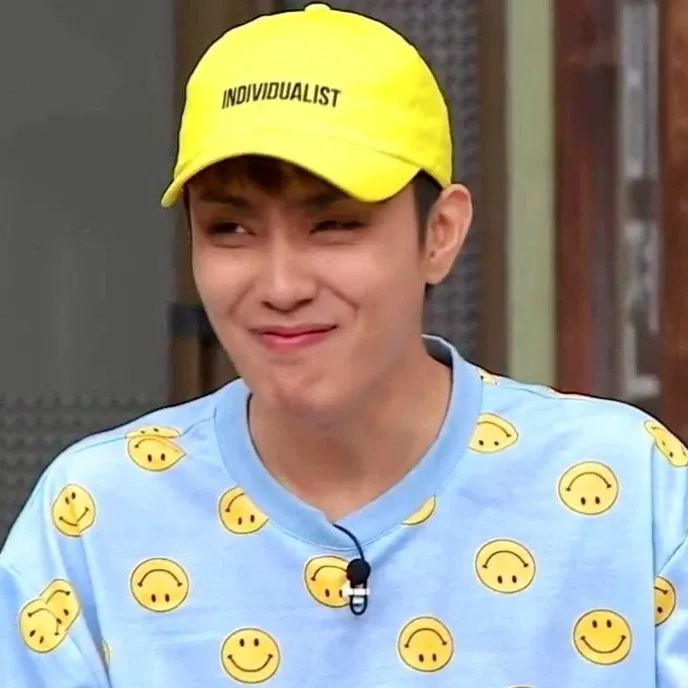 A moment captured by Eun Jiwon (SECHSKIES)'s fan