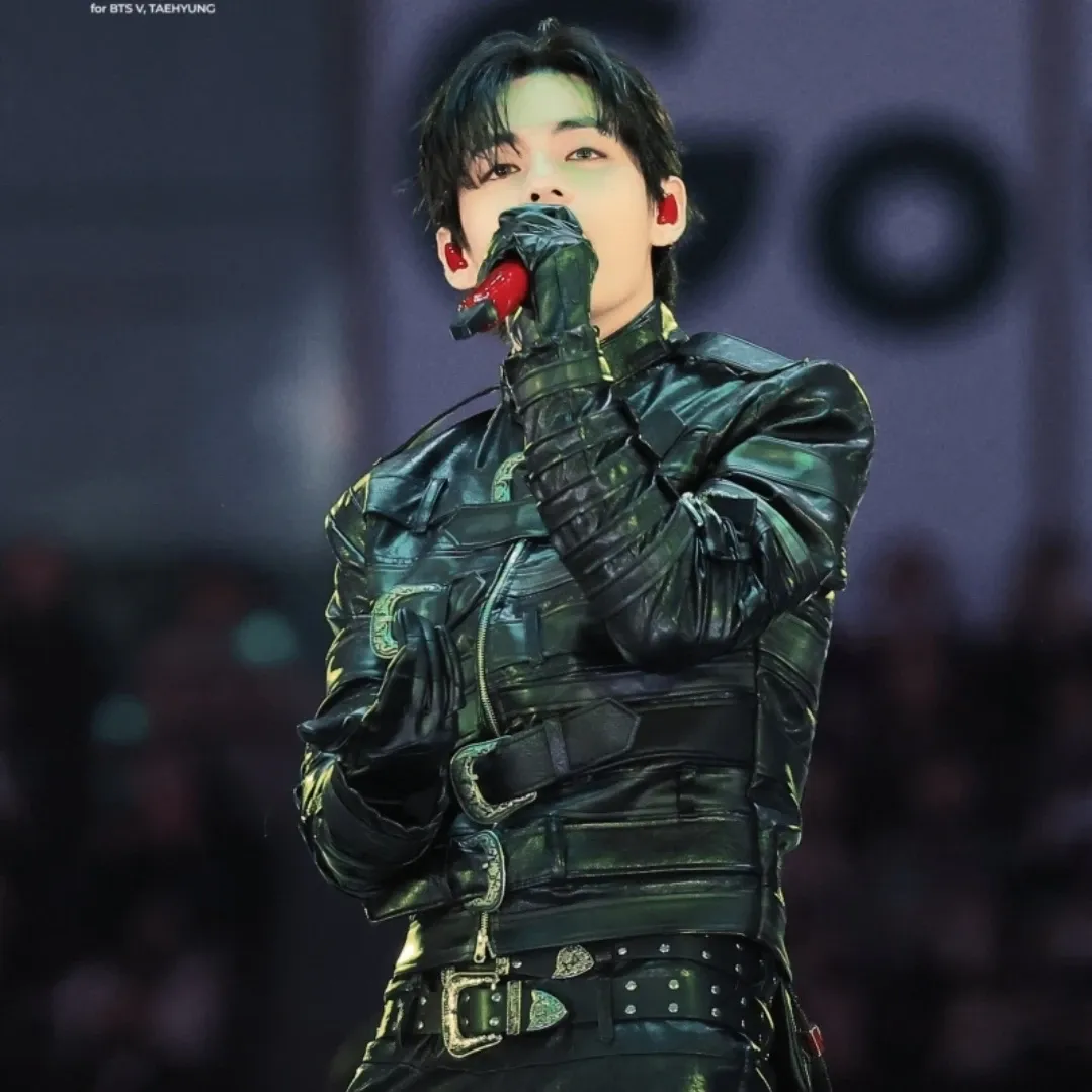 V (BTS)の最新写真