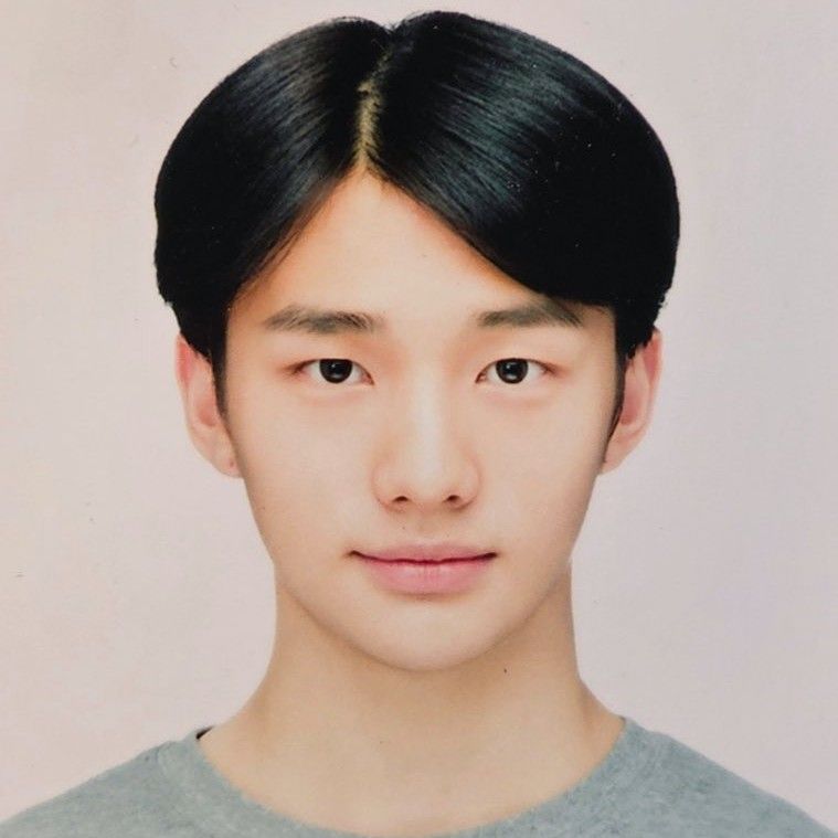 Behind-the-scenes cut of Hyunjin (Stray Kids)