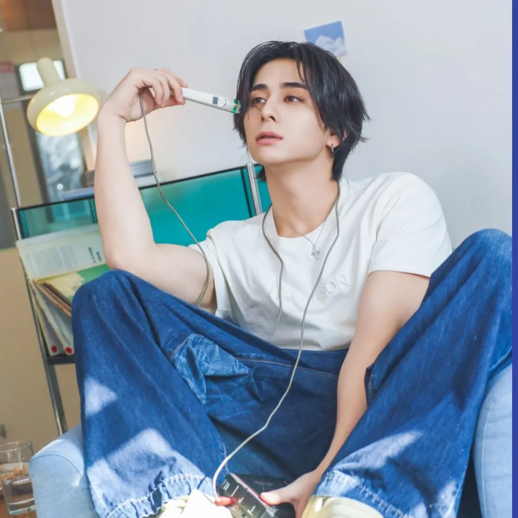 A moment captured by Nishi Hiroto (INI)'s fan