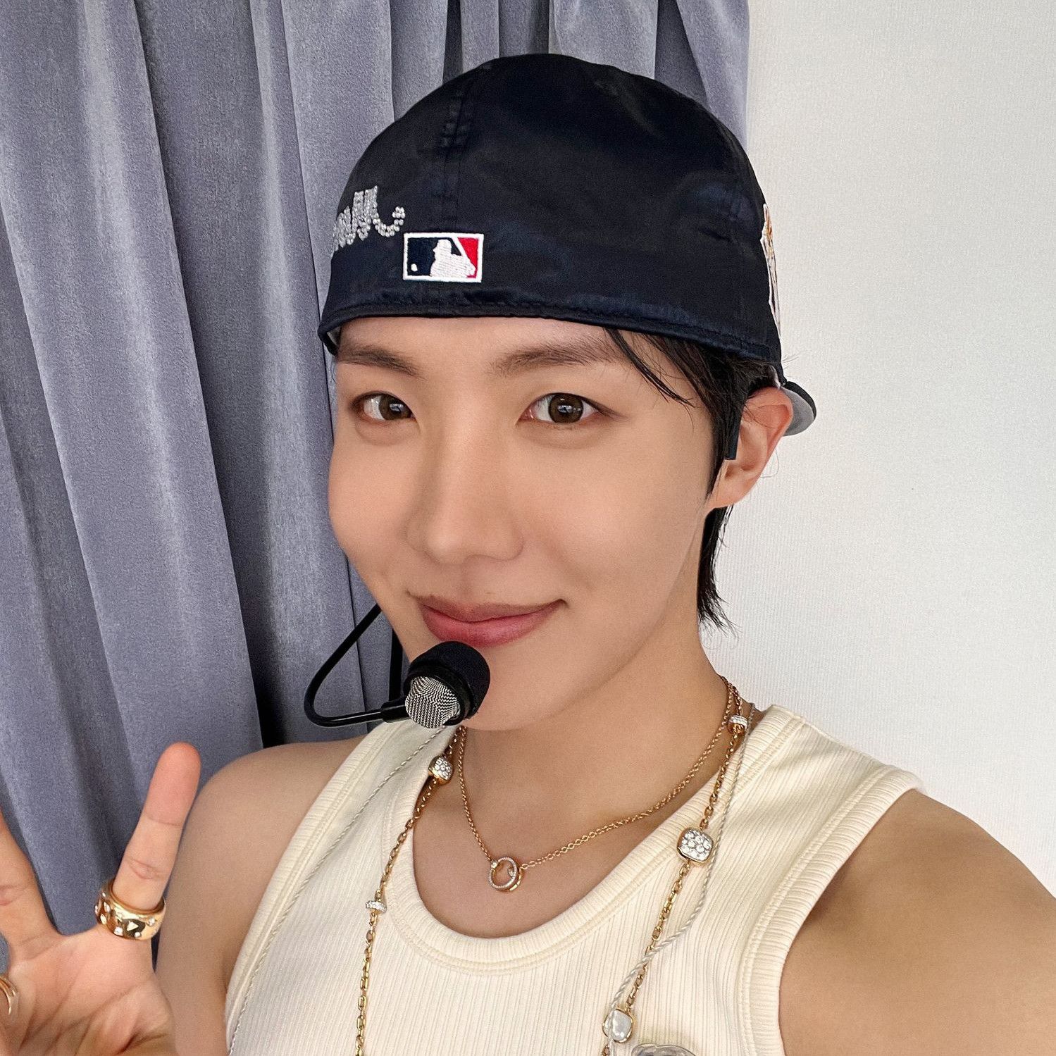 제이홉 (방탄소년단) 최근 활동샷