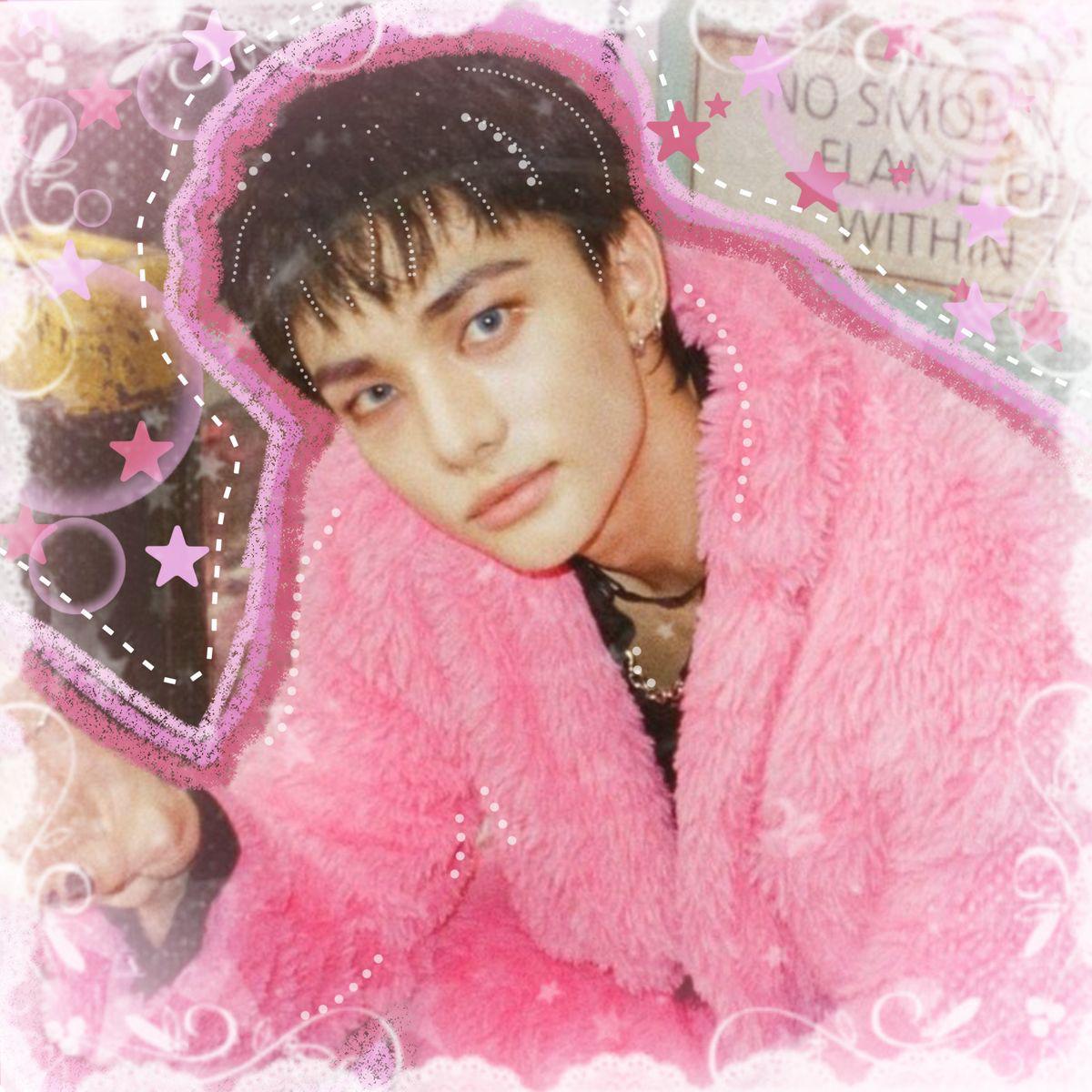 A moment captured by Hyunjin (Stray Kids)'s fan