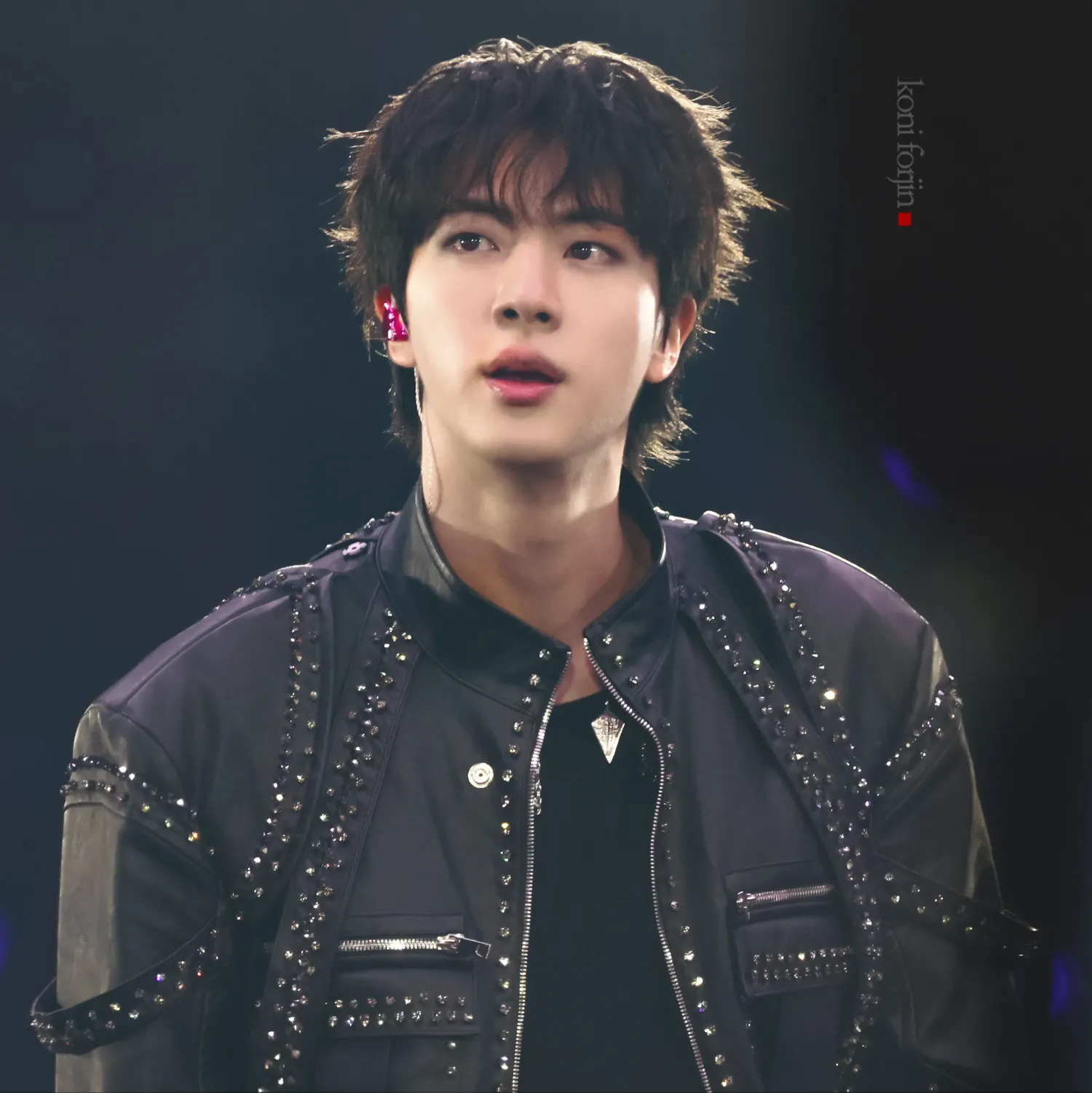 진 (방탄소년단)의 최신 사진