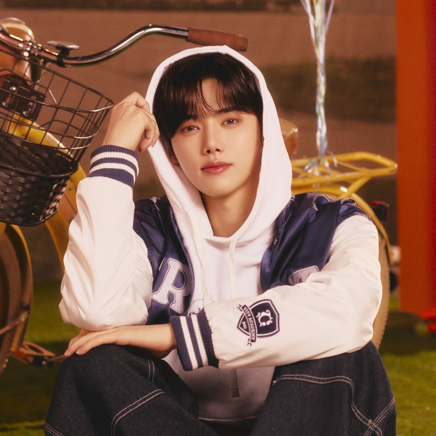 Latest photo of Minhee (CRAVITY)