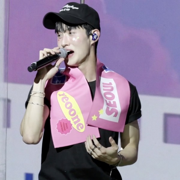 Popular profile image of Yeoone (PENTAGON) selected by votes