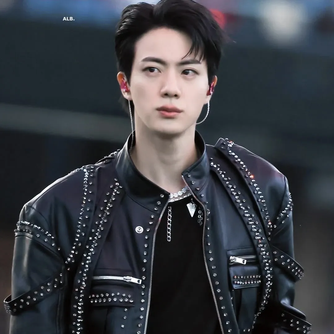 Potret di balik layar Jin (BTS)