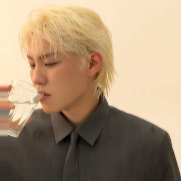 Behind-the-scenes cut of Park Woojin (AB6IX)