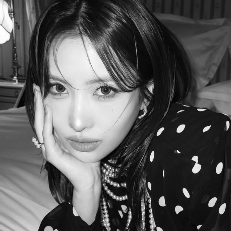 모모 (TWICE)의 최신 사진