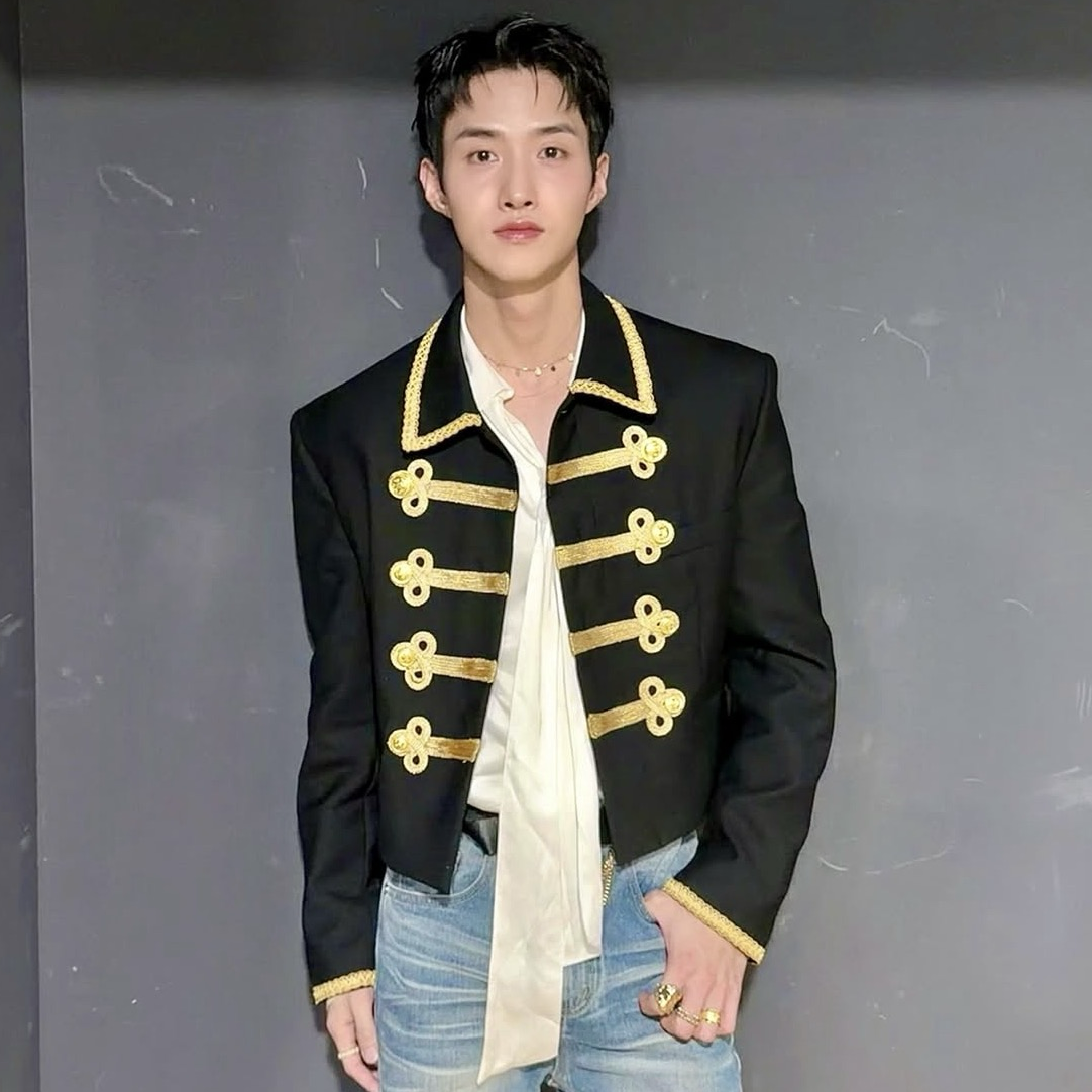 Foto terbaru Yeoone (PENTAGON)