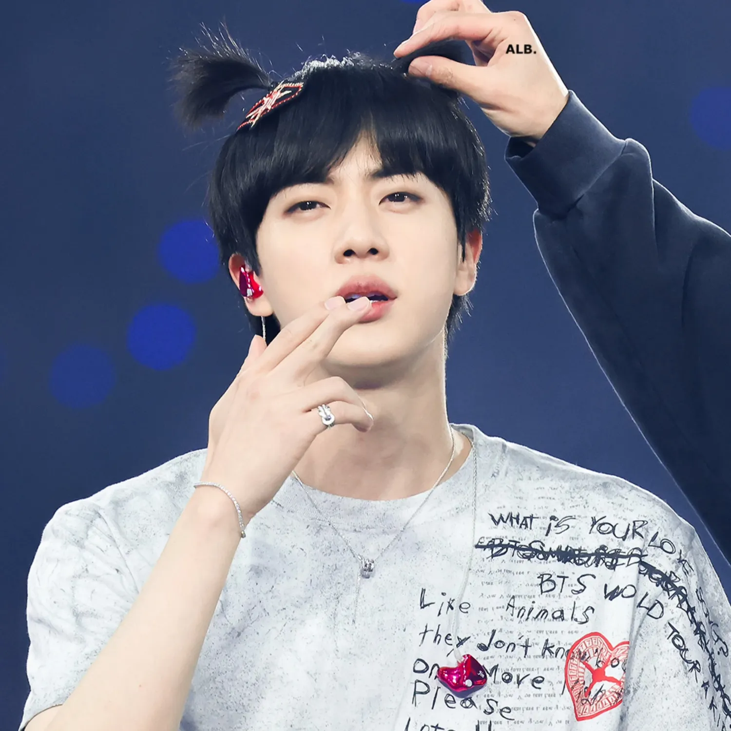 진 (방탄소년단)의 최신 사진