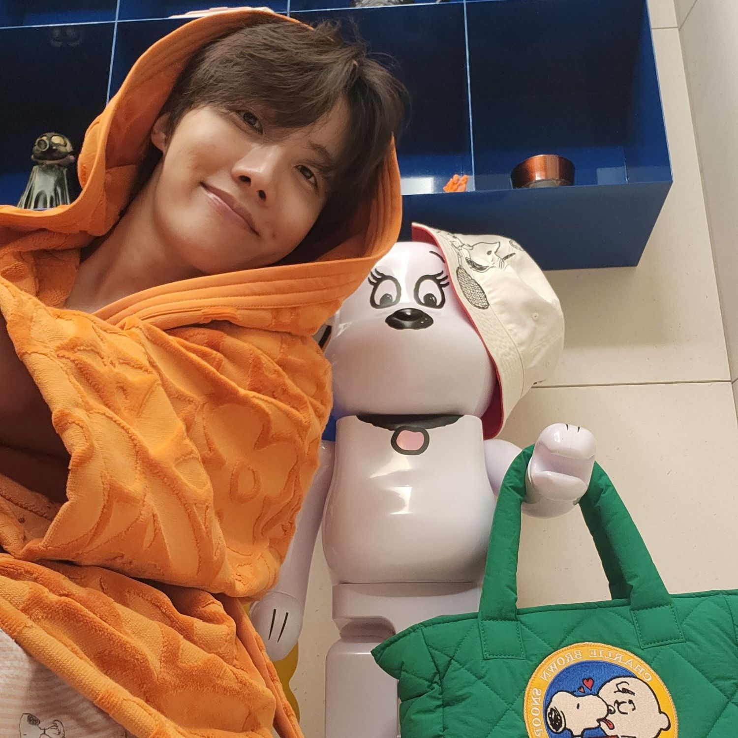 Foto terbaru j-hope (BTS)