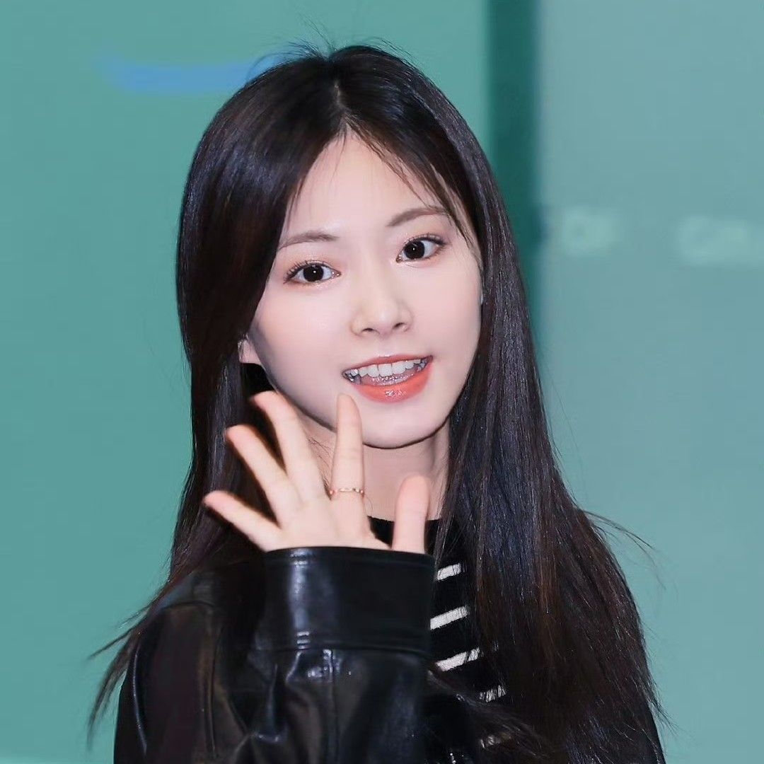 子瑜 (TWICE)的最新活動照片