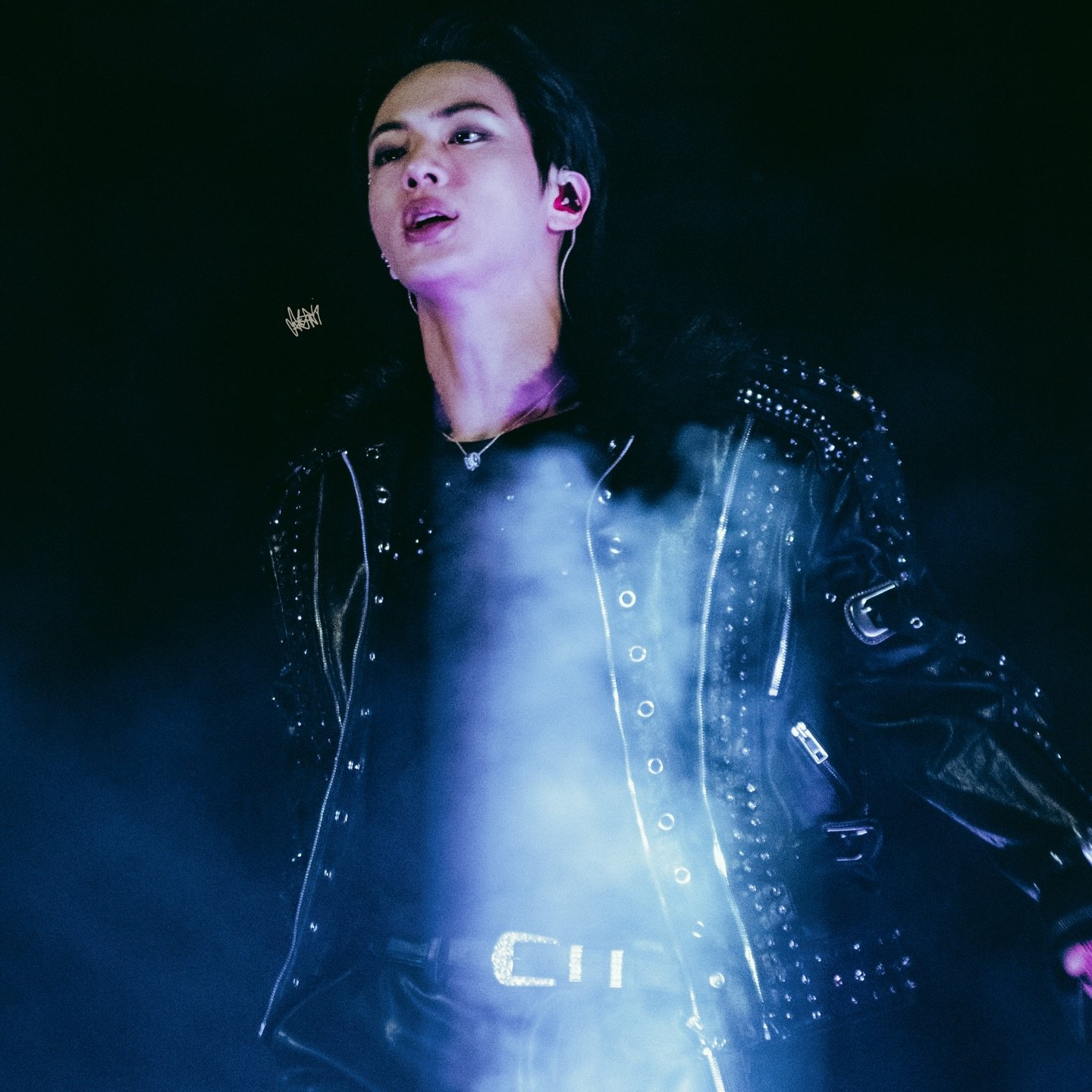 Foto terbaru Jin (BTS)