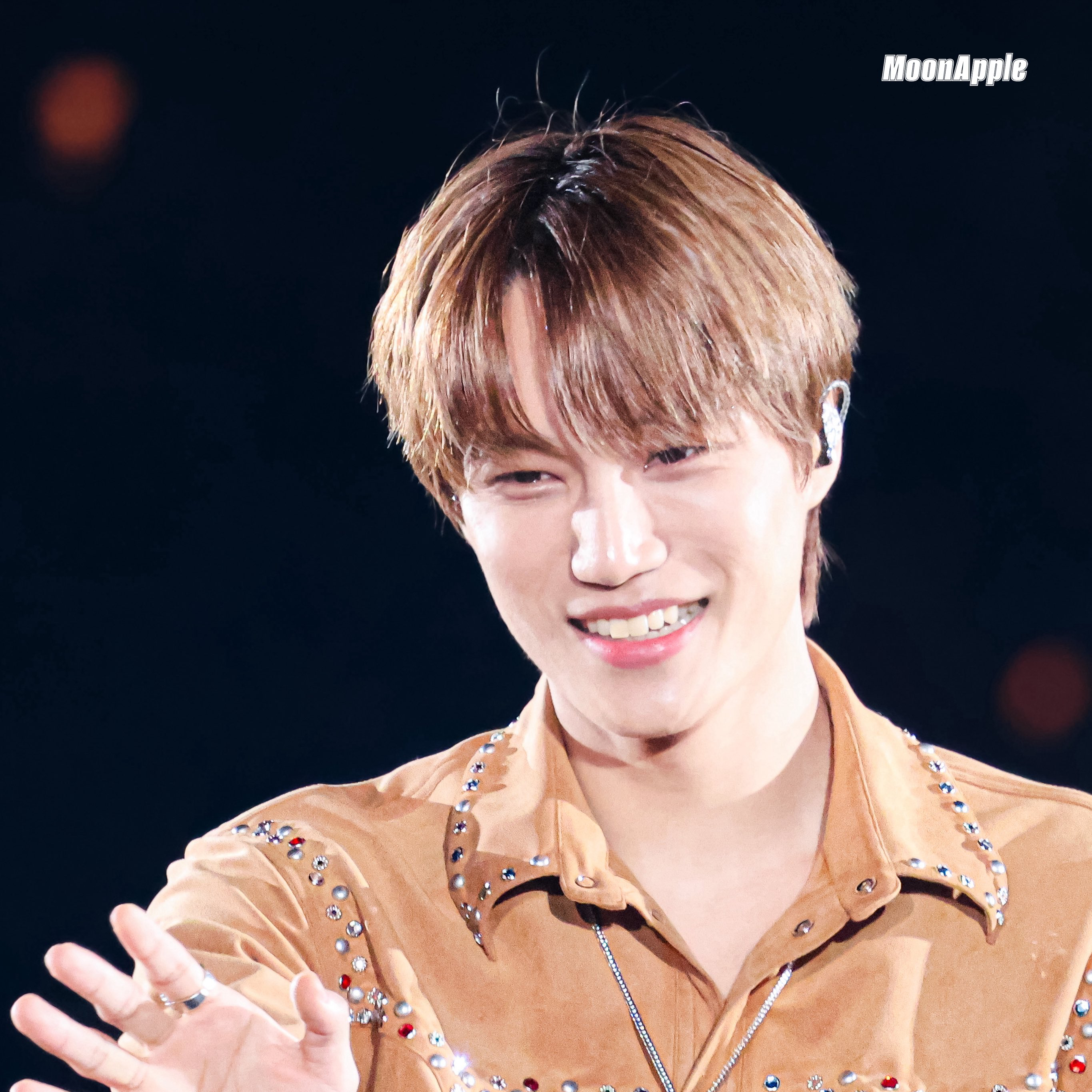 Potret di balik layar Kai (EXO)