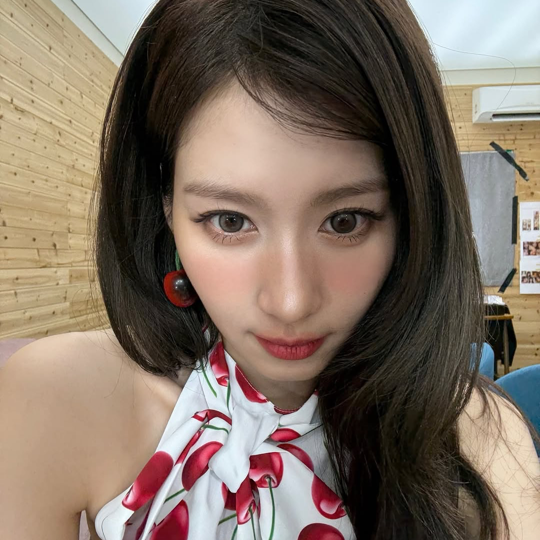 Foto aktivitas terbaru TWICE