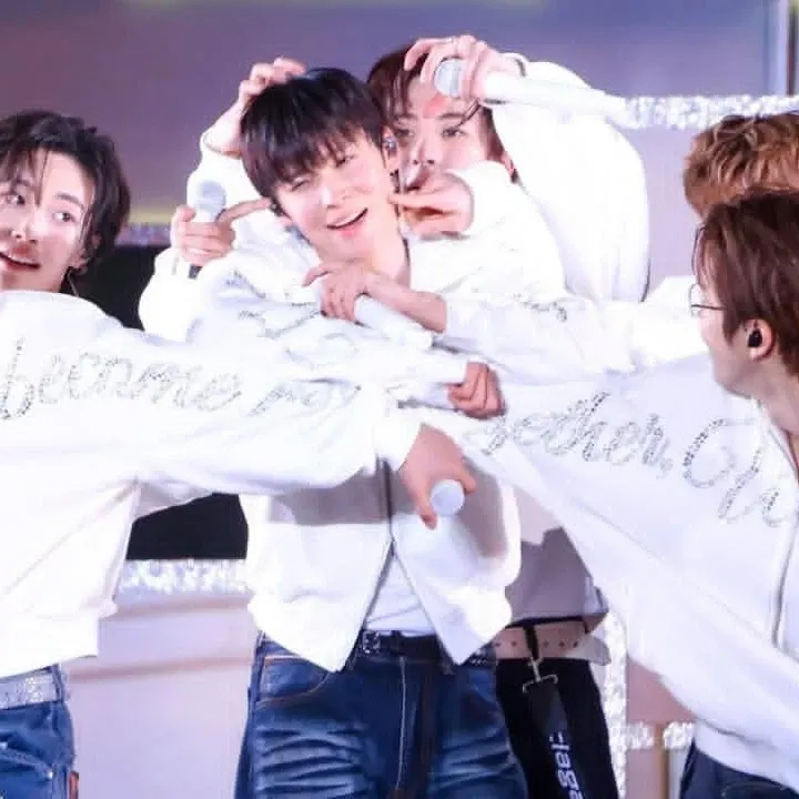 Eunseok (RIIZE)的最新活动照片