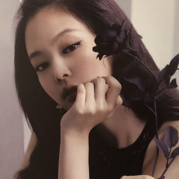 Behind-the-scenes cut of Jennie (BLACKPINK)