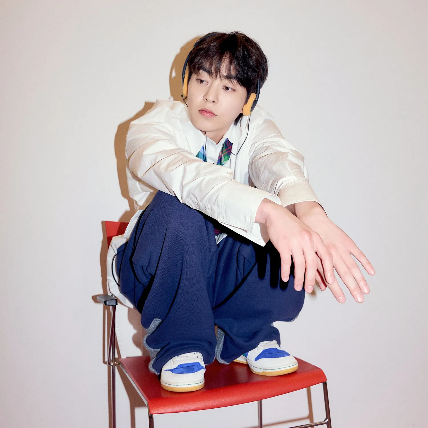Behind-the-scenes cut of Xiumin (EXO)