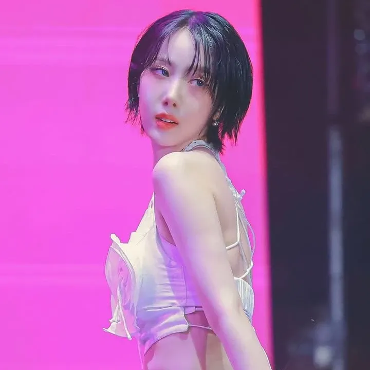 VIVIZ의 최신 사진