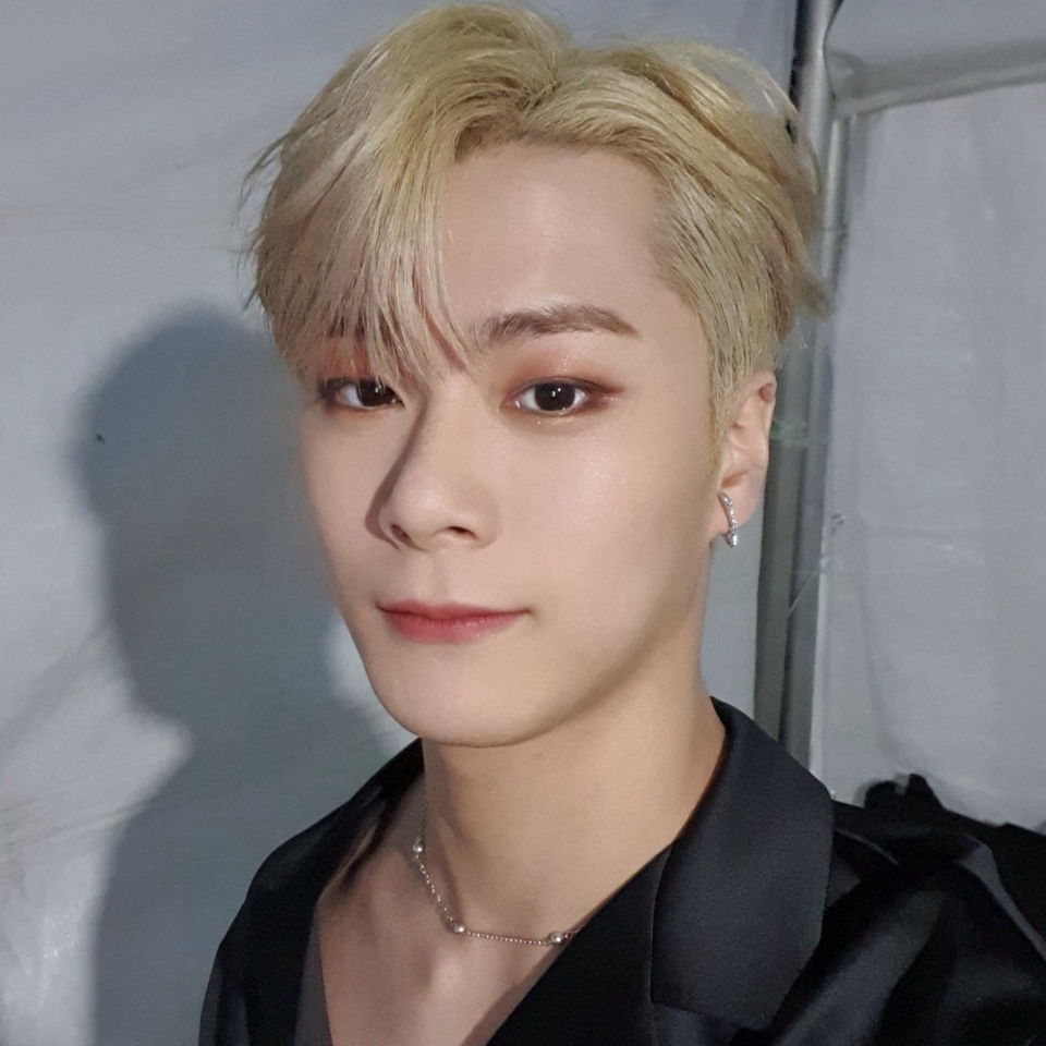 Behind-the-scenes cut of Moonbin (ASTRO)