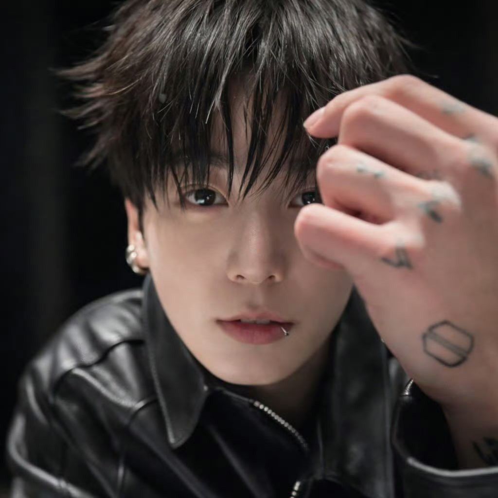 Latest photo of Jungkook (BTS)