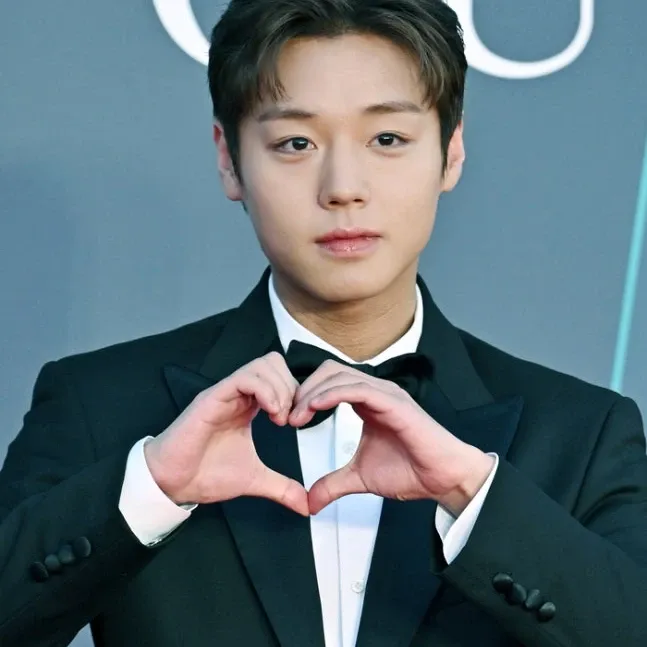 박지훈의 비하인드 컷