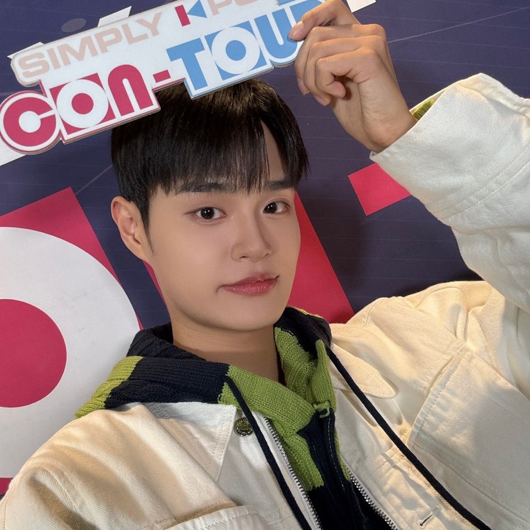 Behind-the-scenes cut of Lee Daehwi (AB6IX)