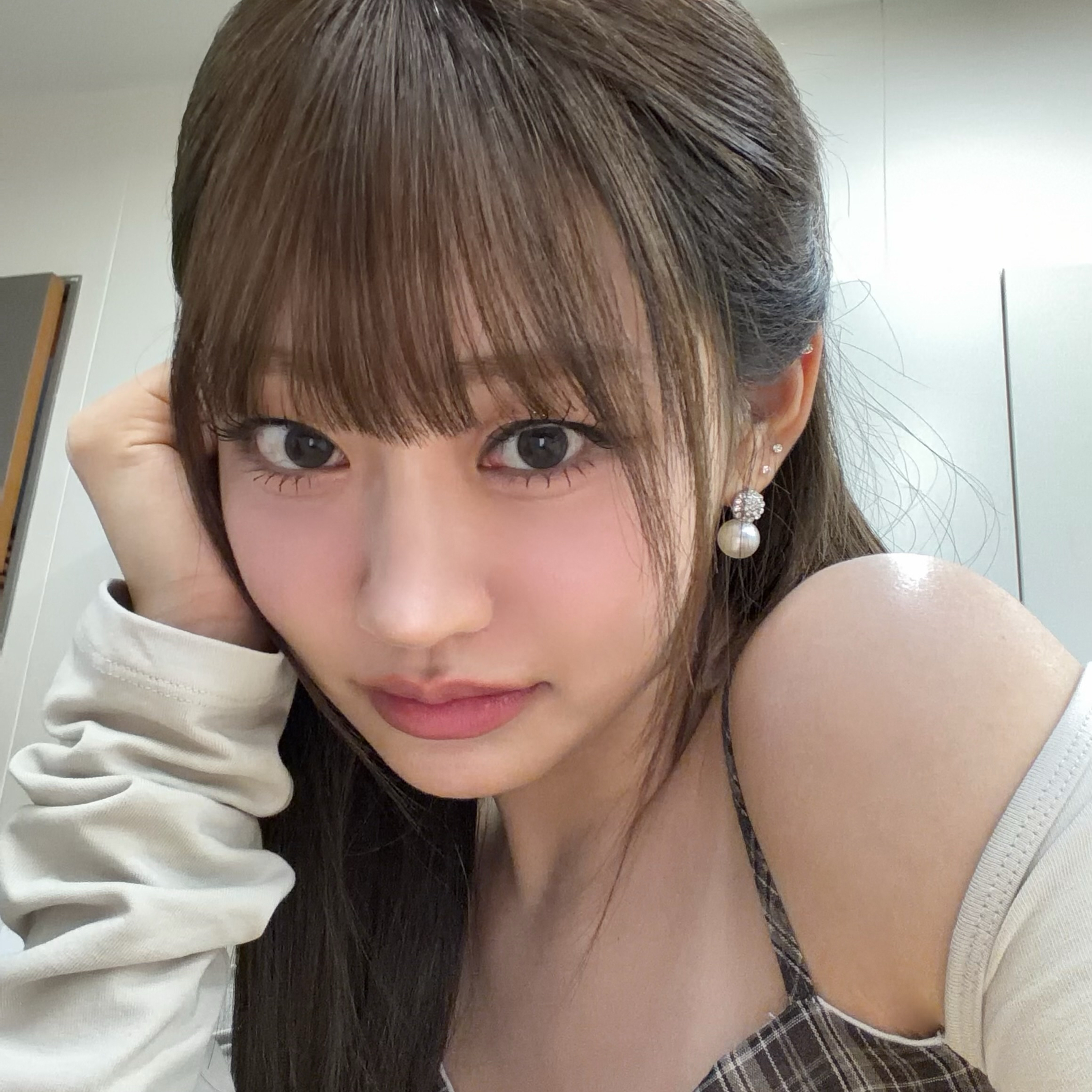 Behind-the-scenes cut of Julie (KISS OF LIFE)