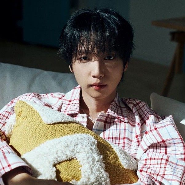 Recent activity shot of Jeong Sewoon