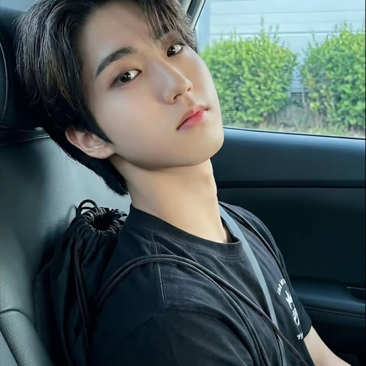 Recent activity shot of HAN (Stray Kids)