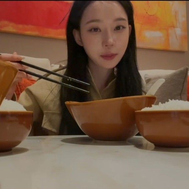 Latest photo of Winter (aespa)