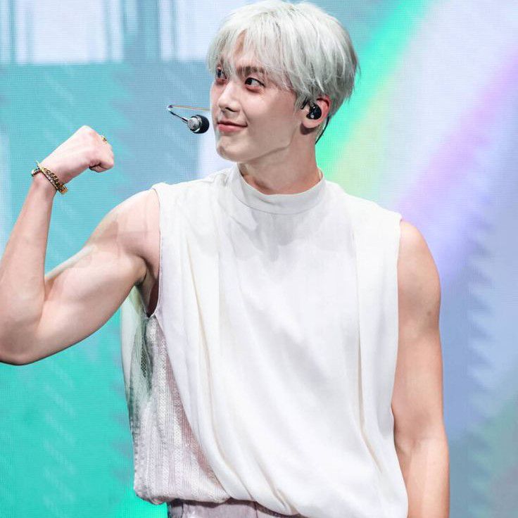 Behind-the-scenes cut of Sanha (ASTRO)