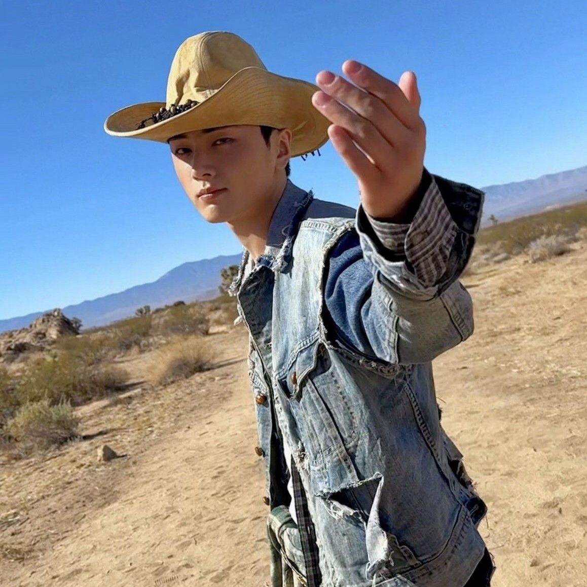 Latest photo of Jay (ENHYPEN)