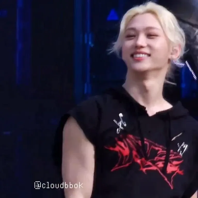 A moment captured by Felix (Stray Kids)'s fan