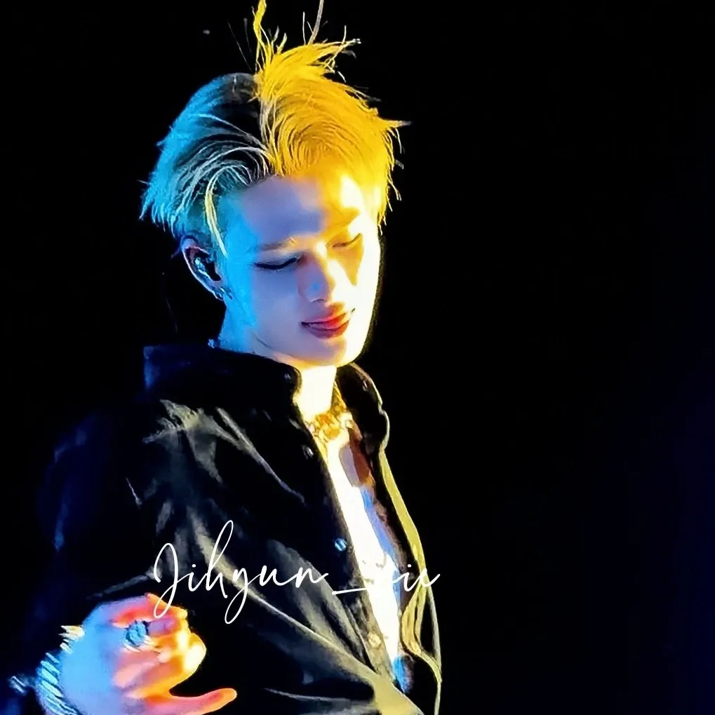 Recent activity shot of NI-KI (ENHYPEN)