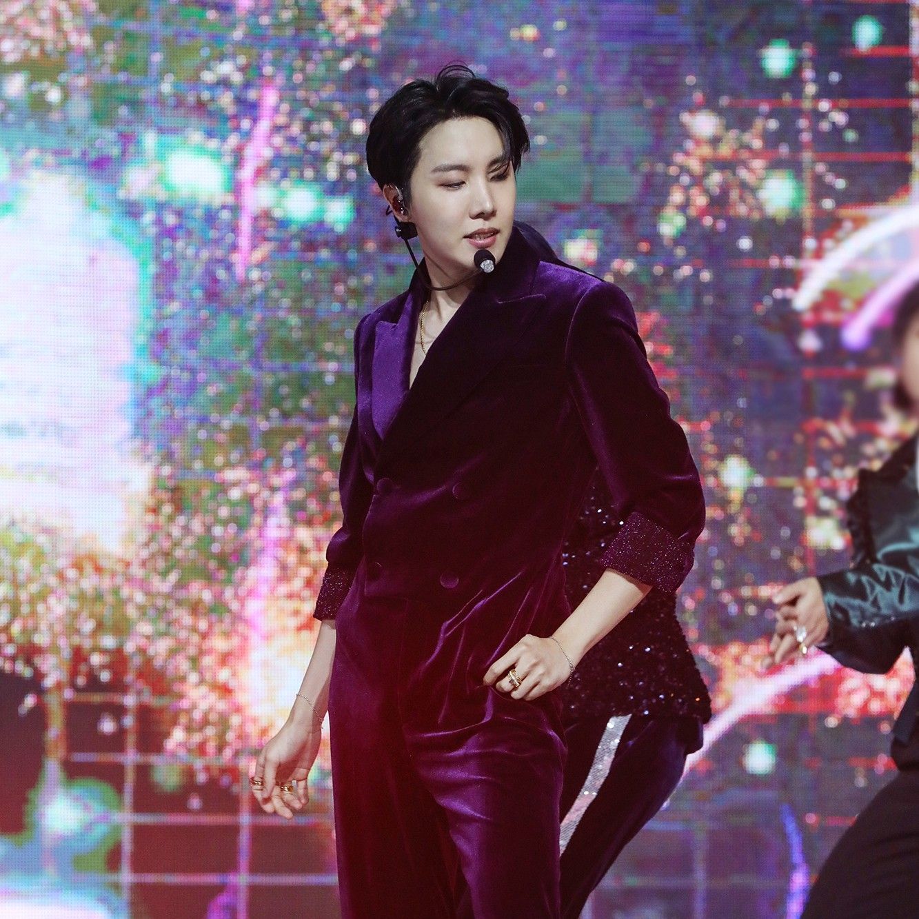 Behind-the-scenes cut of j-hope (BTS)